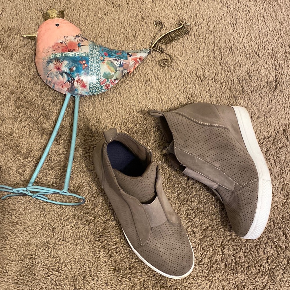 GUC Ladies SNEAKER WEDGES 7.5